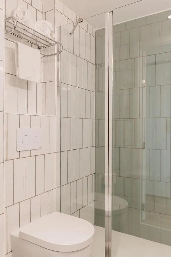 Pallars Student Accommodation: Spacious Studios for Barcelona Students Spain