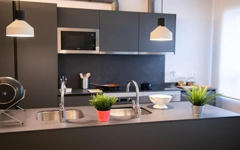 Apartment Pallars Student Accommodation: Spacious Studios for Barcelona Students