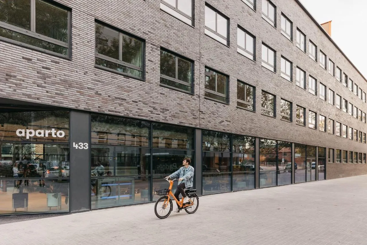 Pallars Student Accommodation: Spacious Studios for Barcelona Students Spain