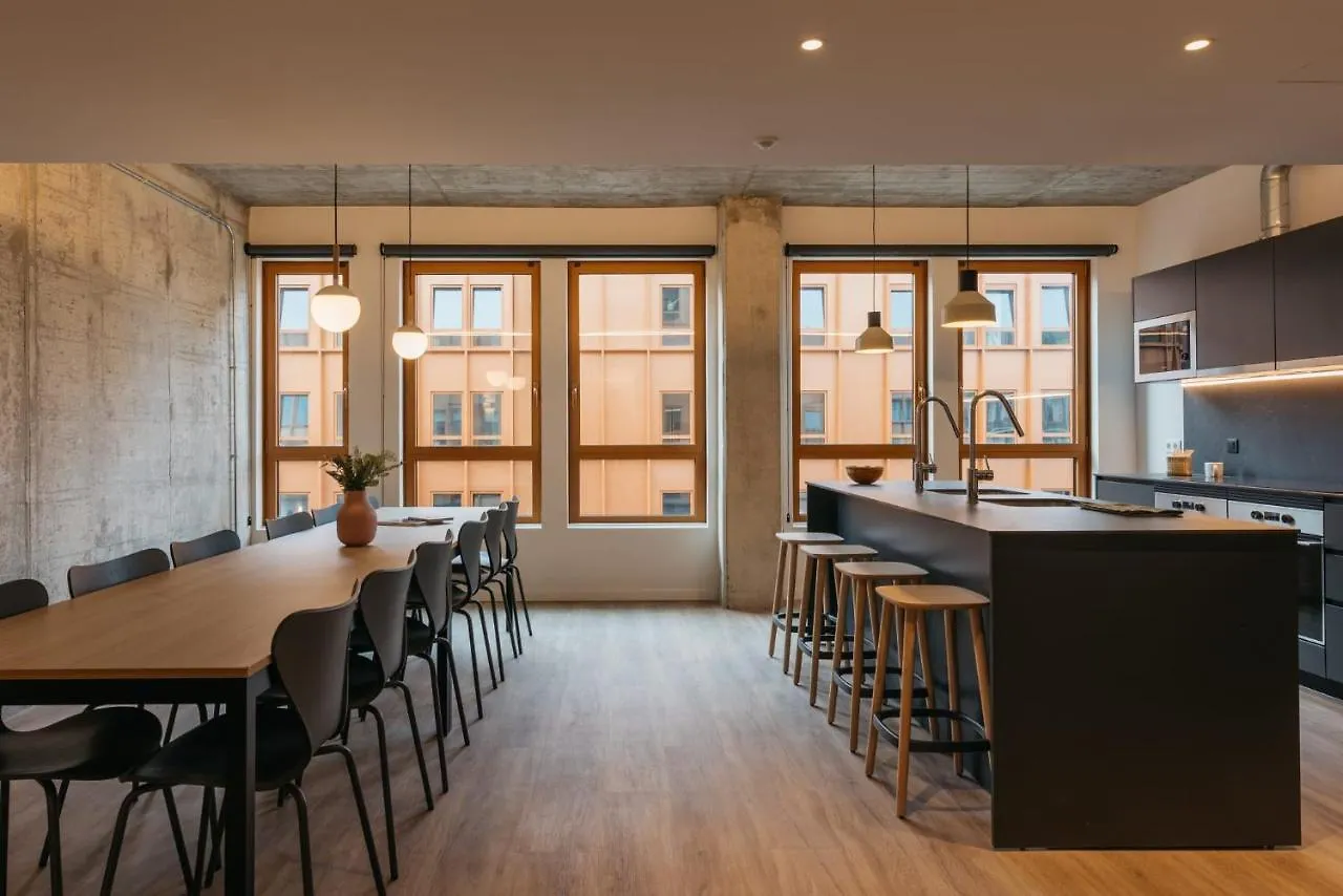 Apartment Pallars Student Accommodation: Spacious Studios for Barcelona Students Spain