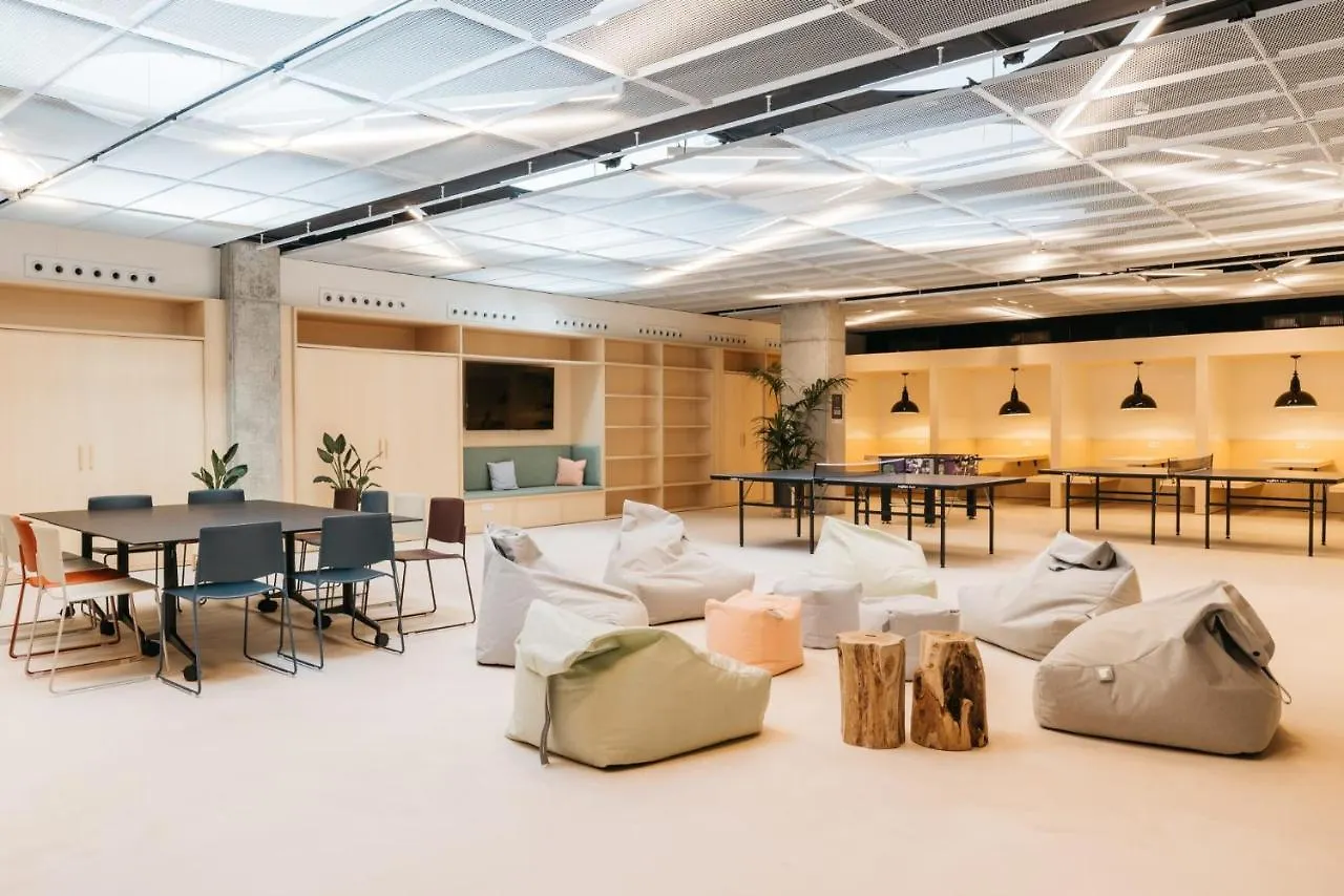 Pallars Student Accommodation: Spacious Studios for Barcelona Students Apartment