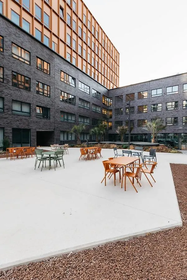 Apartment Pallars Student Accommodation: Spacious Studios for Barcelona Students Spain
