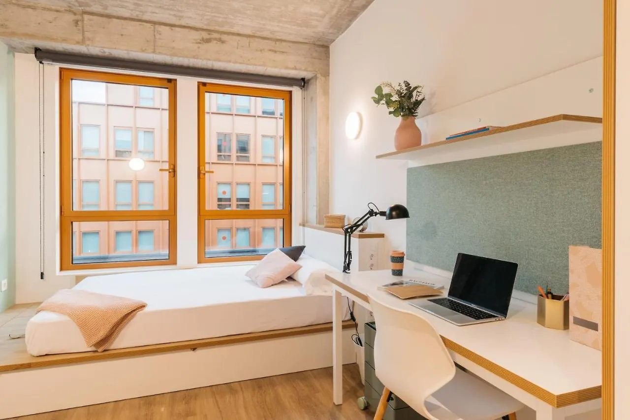 Pallars Student Accommodation: Spacious Studios for Barcelona Students Spain