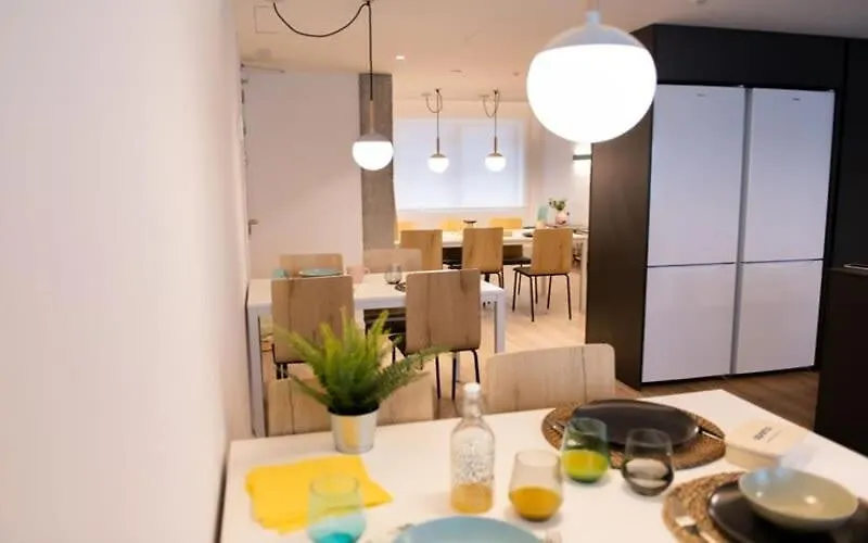 Pallars Student Accommodation: Spacious Studios for Barcelona Students Apartment
